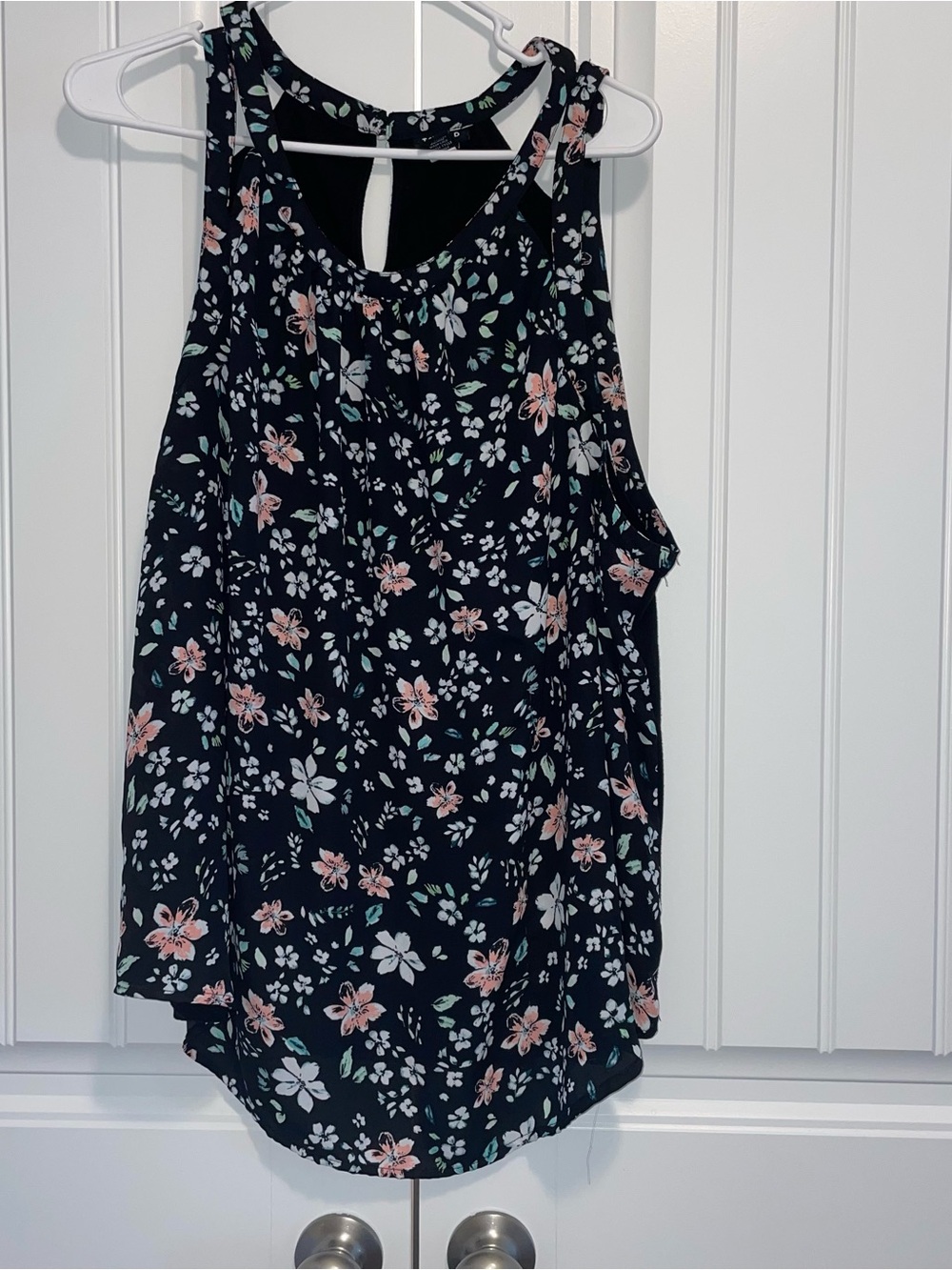 torrid Black Floral Keyhole Racerback Camisole